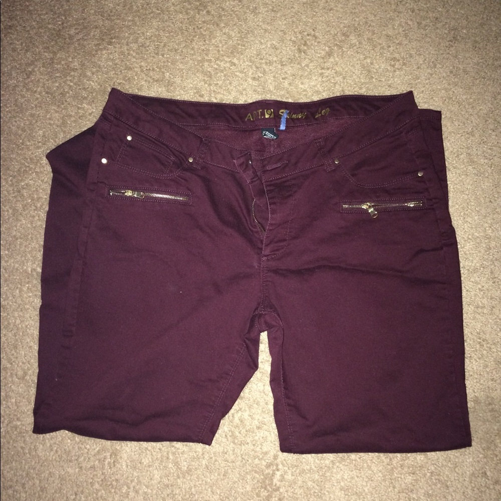 Burgundy ankle cut jeans